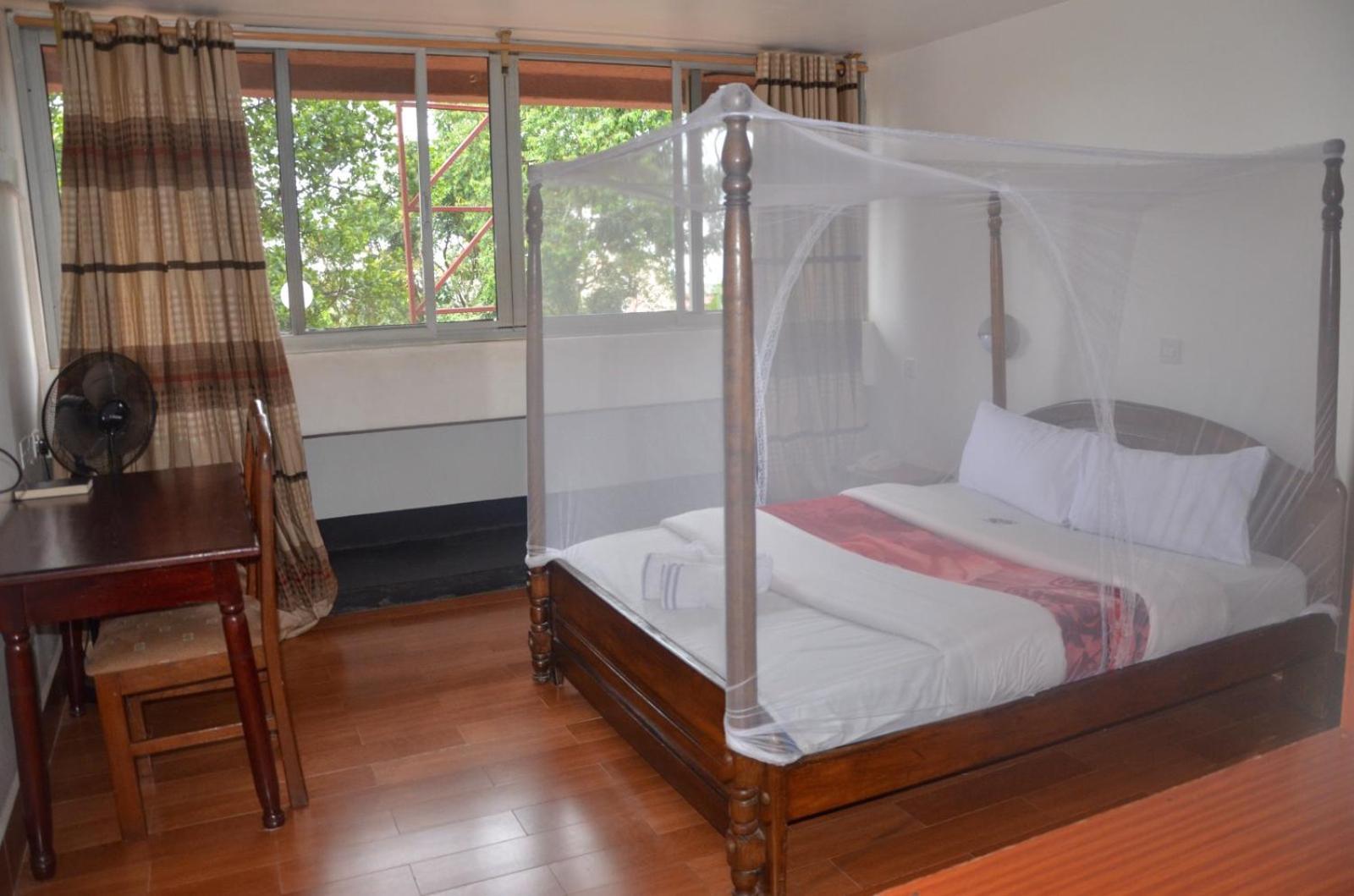 Entebbe Flights Motel Exterior foto