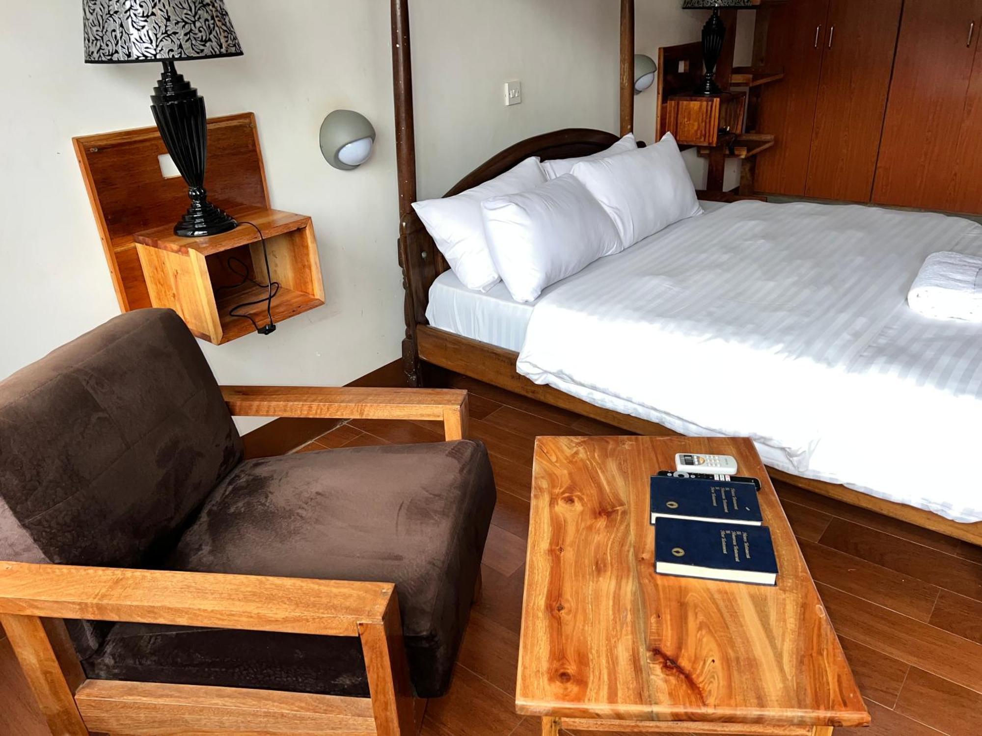 Entebbe Flights Motel Exterior foto