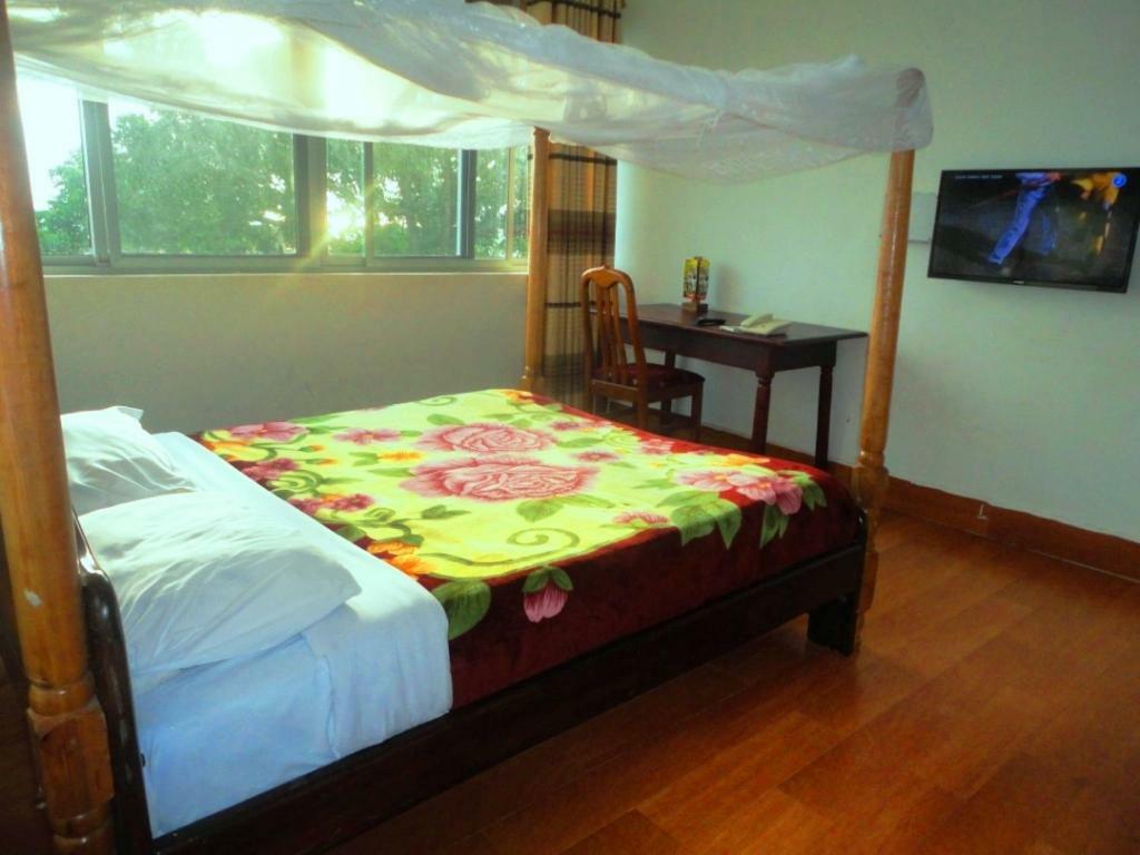 Entebbe Flights Motel Exterior foto